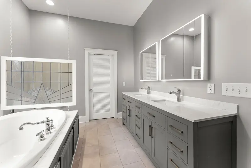 Master Suite on Main